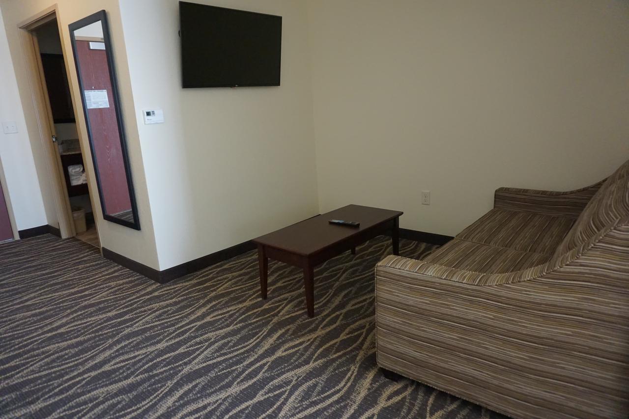 Cobblestone Hotel & Suites - شبوا فولز المظهر الخارجي الصورة
